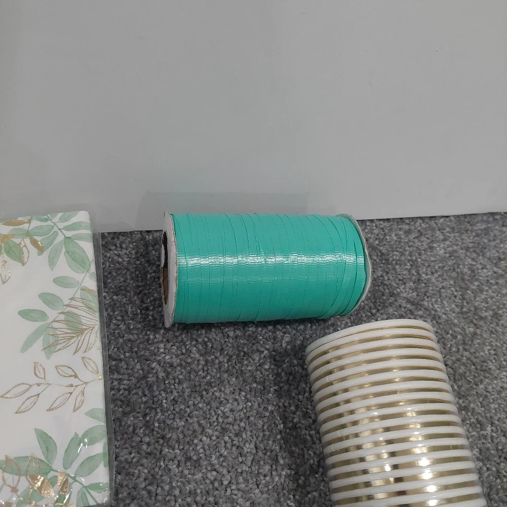 Party tableware 24 settings leaf white green gold plates napkins cups ribbon